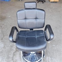 Tilting adjustable Barber/ hairdressing chair   -X