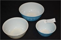 3pc Pyrex Blue Garland Nesting Mixing Bowls