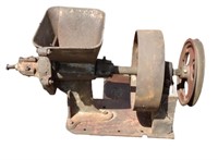 Cast iron feed grinder