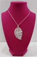 .925 Chain & Pendant Clasp Leaf Necklace