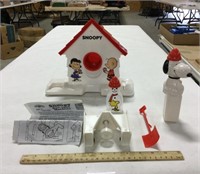 Snoopy Sno-Cone Machine