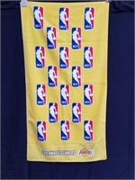 Kobe Bryant signed Los Angeles Lakers towel