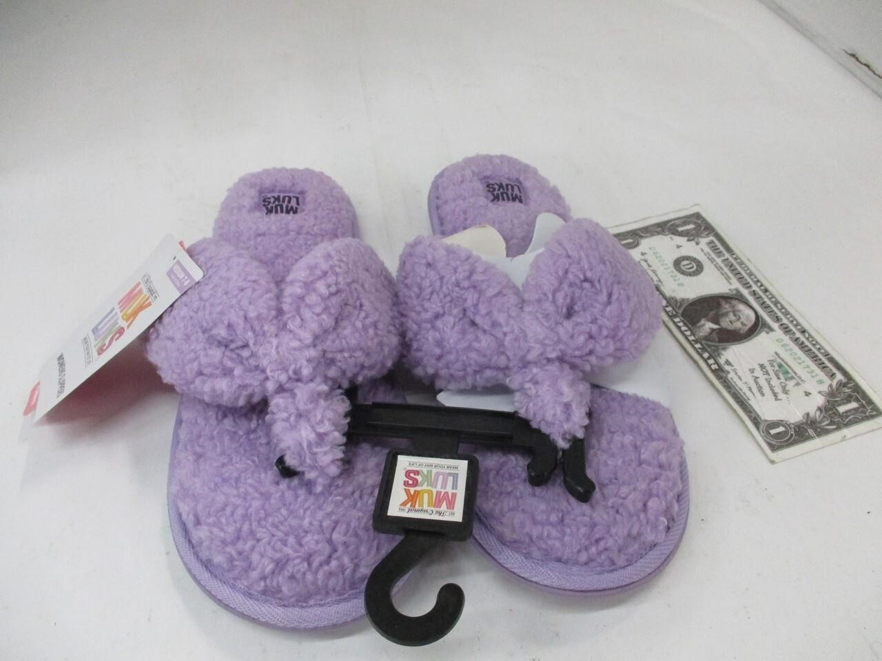 Women's Sz M Slippers