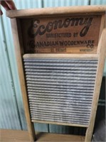 Economy Scrub Board With Tin Panel