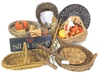 5 Baskets & Assorted Halloween Decor +