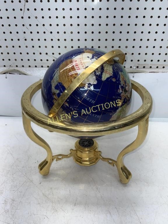 GLOBE WITH TABLE STAND