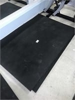 4’x6’ heavy rubber mats