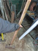 8 pound sledge hammer
