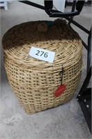 lidded storage basket 22x18”