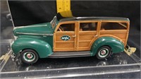 ERTL 1940 Ford Woody Wagon