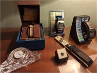 Watches, crystal miniature clock. Etc