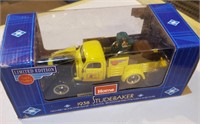 1938 Studebaker 1/25 Die Cast Bank