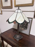 METAL BASE TABLE LAMP WITH STAINED GLASS SHADE