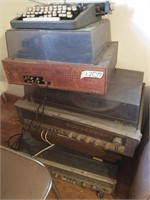 OLD STEREO, OLD “SIGNATURE” TYPEWRITER