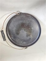 Antique Cast Iron Griddle/13.5 Dia