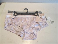 NEW SET OF 3 WOMEN UNDERWARE SIZE L