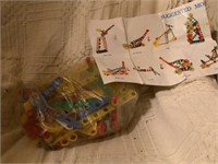Plastic toy Building Erector Set