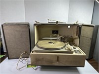 RCA Victor Record Player & Detachable Speakers