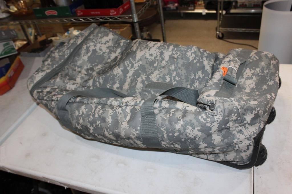 Army duffle bag with wheels