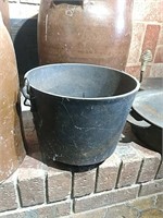 #8 Cast Iron Bean Pot