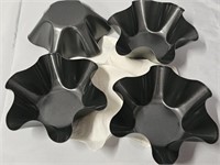 FOUR NONSTICK FLUTED TACO SHELL FORMS 2½"X6¾"