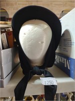 Styrofoam head with hat