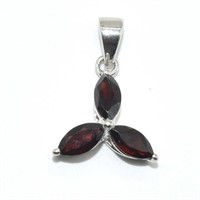 Silver Garnet(1.45ct) Pendant