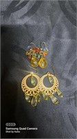 Colorful 2 piece dangle style pierced earrings