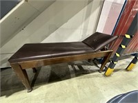 Period Style Vinyl Massage Table & 4 Chairs