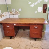 Old Fashion Solid Wooden Desk