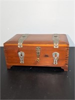 Vintage Wood Box w/ Handles Hinged Lid