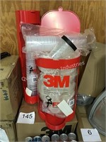 2 - 3M PAINT SPRAY STATIONS