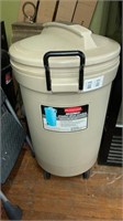 Roughneck trash can 32gal