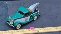 Liberty Toys 1/24 scale Co-op vintage tow truck