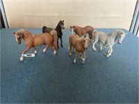 5 Plastic Horses Different Colors