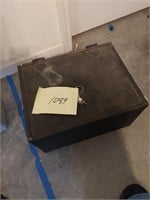 Metal lock box / safe, with key