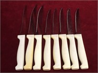 8 Retro Steak Knives