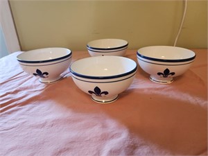 Williams Sonoma Fleur de Lys Collection Blue Soup