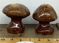Brown pottery mushroom salt and pepper set