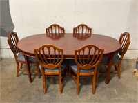 Dining Room Table w/ 6 Chairs