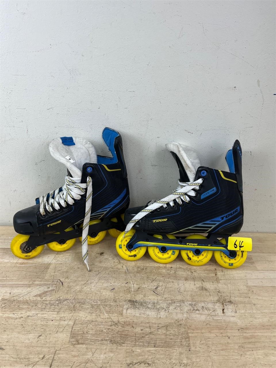 Size 8 Tour Roller Blades