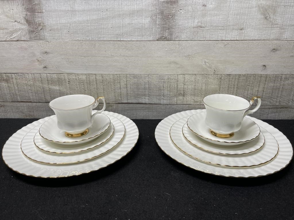 Two Royal Albert Val D'or 5 Piece Place Settings