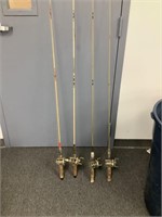 4 Vintage Bait Casting Reels and Rods