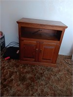 Wooden TV Stand. 30x28.5x17