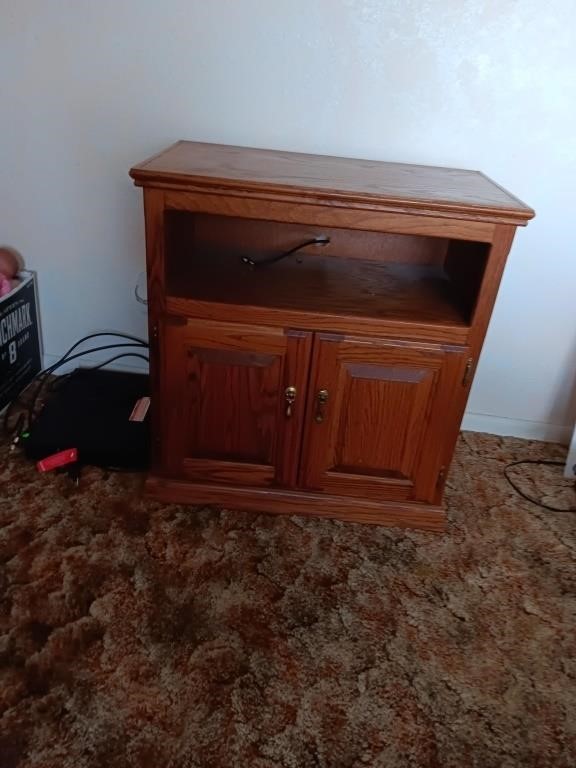 Wooden TV Stand. 30x28.5x17