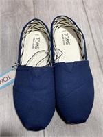 Toms Ladies Classic Canvas Shoes Size 7 (Light