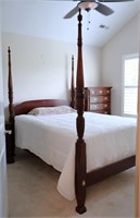 Four Poster Queen Size Bed