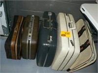 5 PIECES OF LUGGAGE
