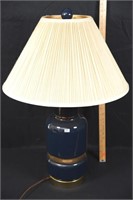 PORCELAIN TABLE LAMP