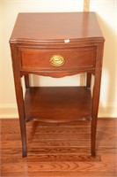 ONE DRAWER SIDE TABLE 16 X 14.5 X 27